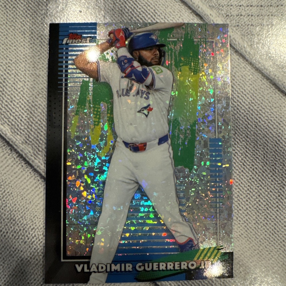 2026 Topps Finest Vladimir Guerrero Jr. #100 Mini Diamond Refractor Blue Jays